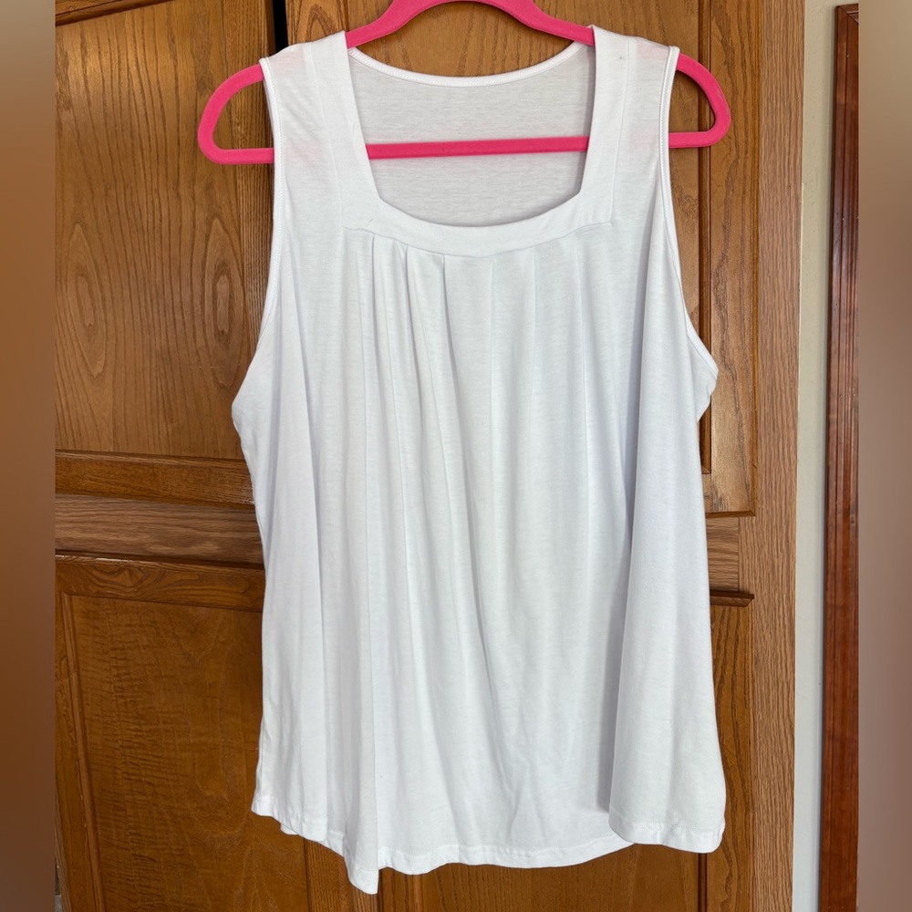 Woman’s Pleated Tank Top